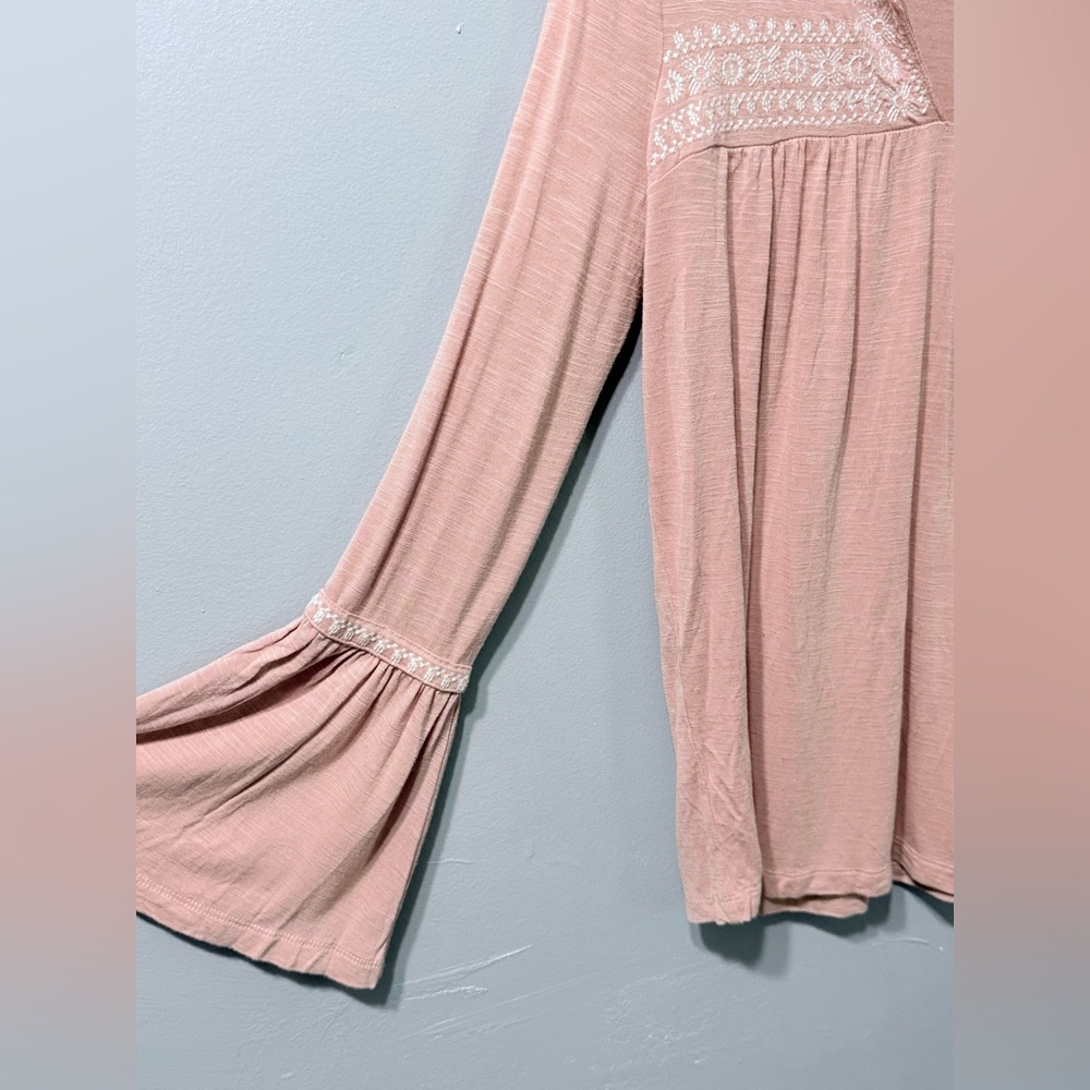 Anthropologie Meadow Rue Blush Pink Bell Sleeve Embroidered Blouse Top Size XS - Picture 12 of 13